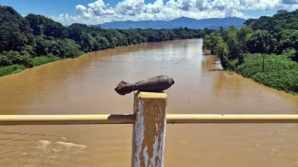 Morteiro é achado por pescador e fecha ponte no interior de SP por risco de explosão